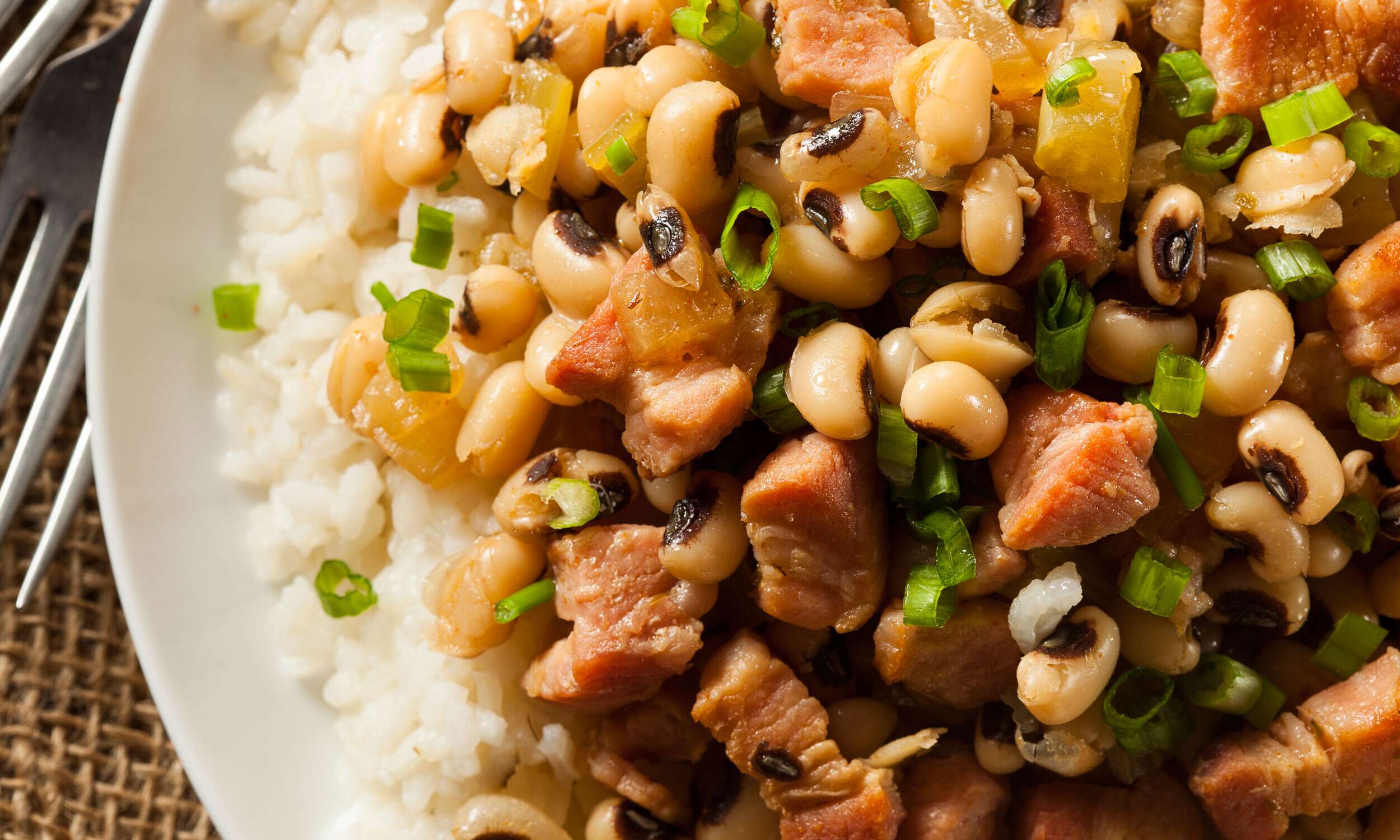 what-do-black-eyed-peas-have-to-do-with-new-year-s-day-extra-crispy